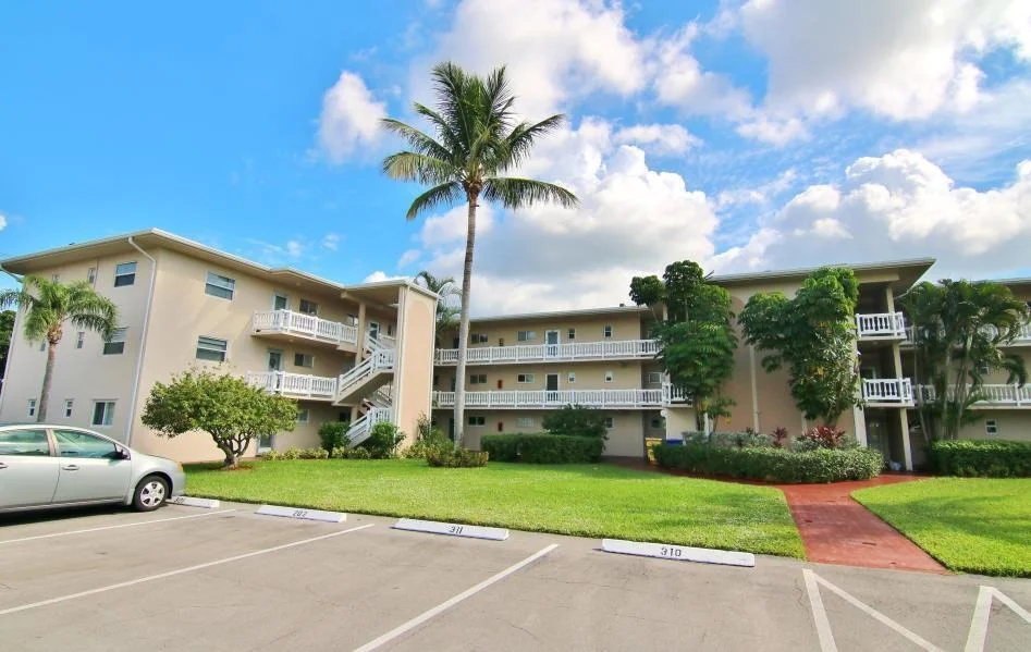 Unit for sale at 2769 Garden Drive S, Palm Springs, FL 33461