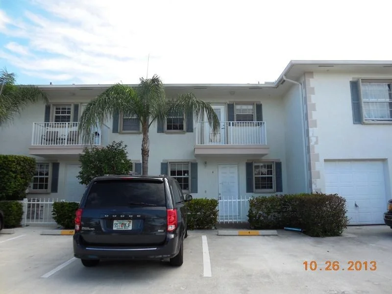 Unit for sale at 320 W Pine Street, Lantana, FL 33462