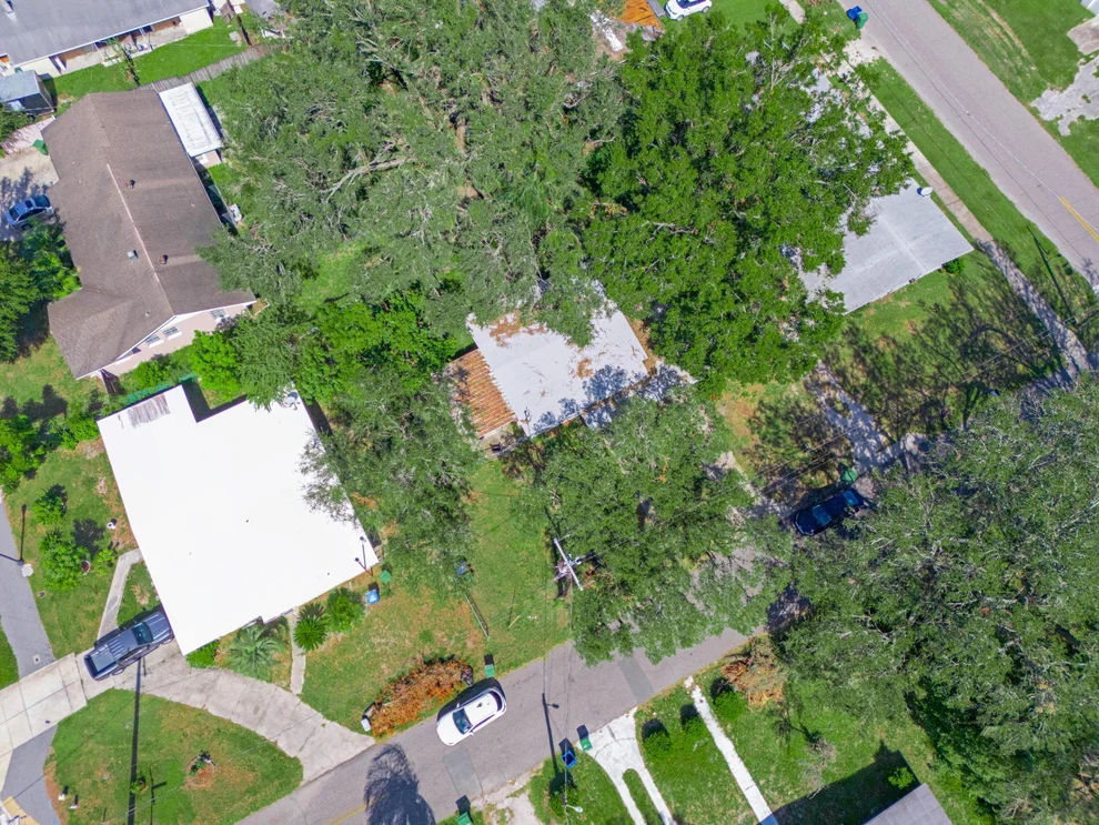 Unit for sale at 657 Ave C SW, Winter Haven, FL 33880