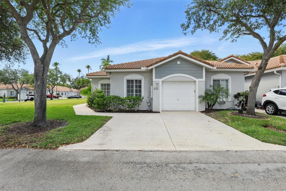 Unit for sale at 4747 SW 12th Place, Deerfield Beach, FL 33442
