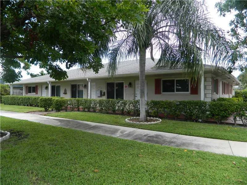 Unit for sale at 560 SE 23rd Avenue, Pompano Beach, FL 33062