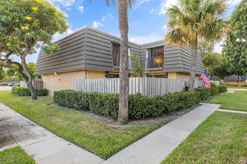 Unit for sale at 203 2nd Way, West Palm Beach, FL 33407