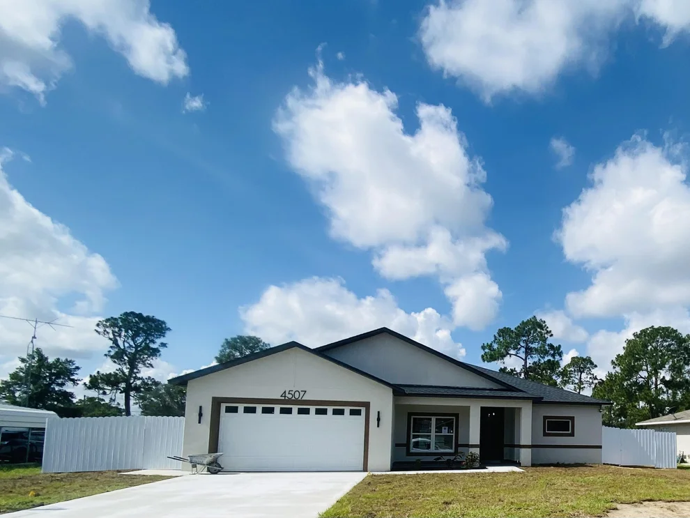 Unit for sale at 4507 Ferrari Drive, Sebring, FL 33872