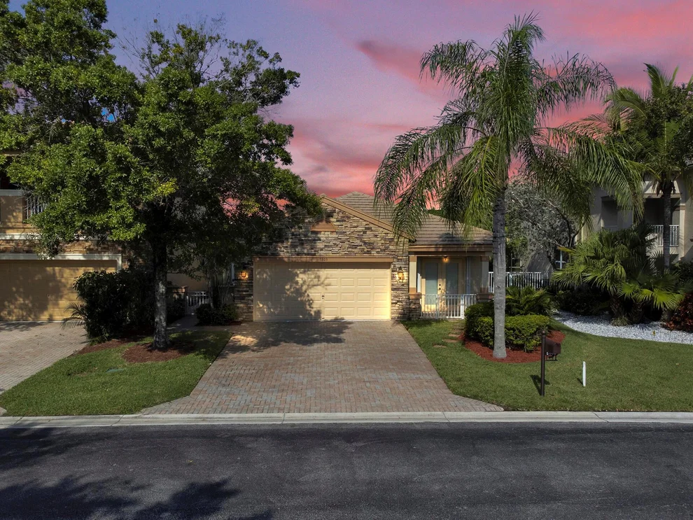 Unit for sale at 5803 Raceway Road, Lake Worth, FL 33449