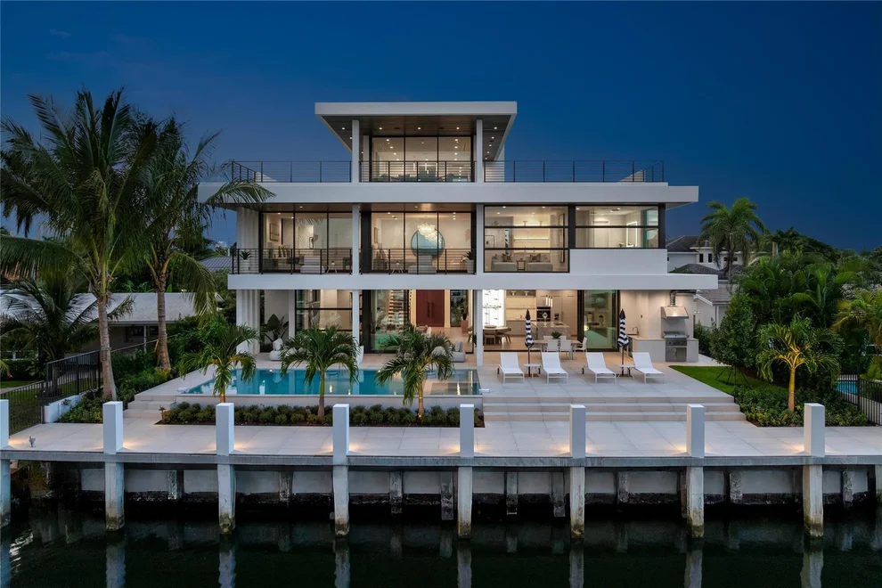 Unit for sale at 1500 SE 14th Street, Fort Lauderdale, FL 33316