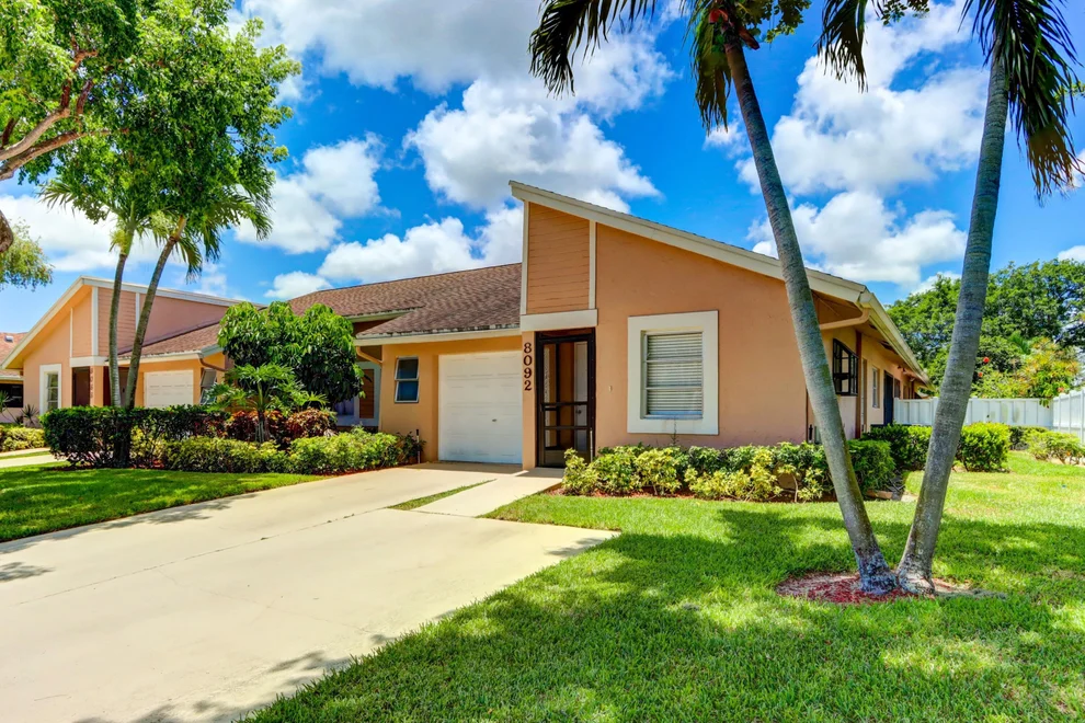 Unit for sale at 8092 Sweetbriar Way, Boca Raton, FL 33496