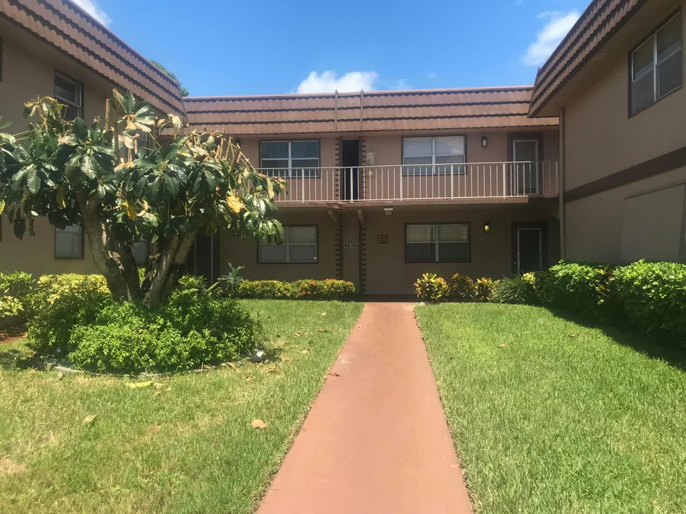 Unit for sale at 322 Brittany G, Delray Beach, FL 33446