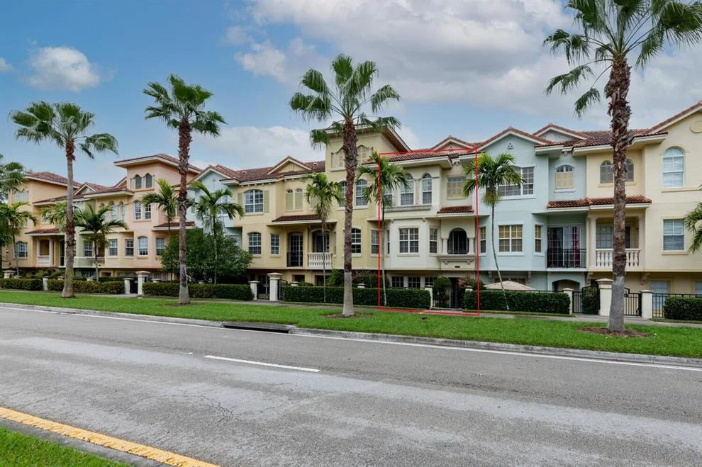Unit for sale at 2558 Gardens Parkway, Palm Beach Gardens, FL 33410