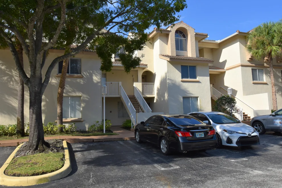Unit for sale at 21201 Glenmoor Drive, West Palm Beach, FL 33409
