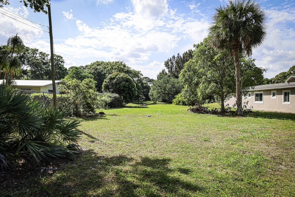 Unit for sale at Xxx Fairway Drive, Fort Pierce, FL 34950