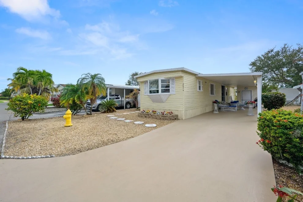 Unit for sale at 2874 SW 58th Street, Fort Lauderdale, FL 33312