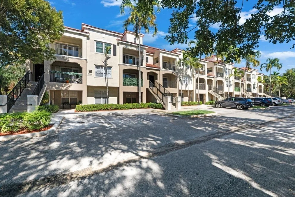 Unit for sale at 5800 W Sample Road, Coral Springs, FL 33067