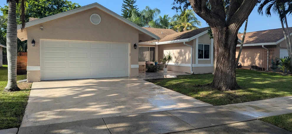 Unit for sale at 3820 NW 58TH Street, Coconut Creek, FL 33073