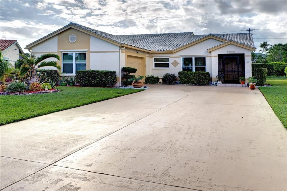 Unit for sale at 7007 NW 108th Avenue, Tamarac, FL 33321