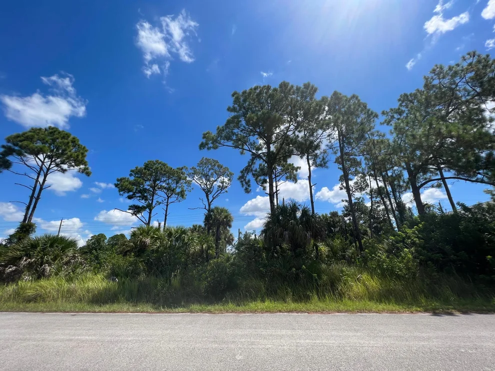 Unit for sale at 2607 Quentin Avenue SE, Palm Bay, FL 32909
