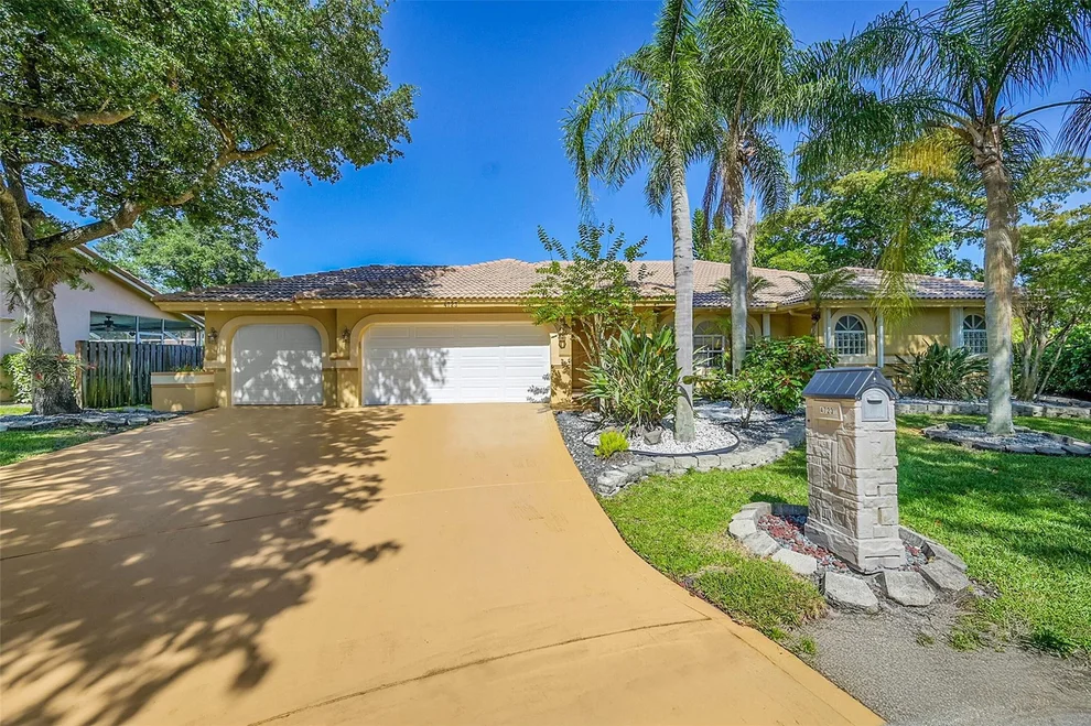 Unit for sale at 4723 NW 100th Terrace, Coral Springs, FL 33076