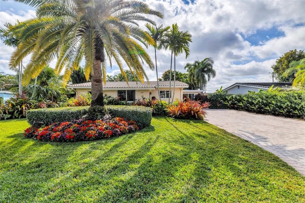 Unit for sale at 208 NW 21 Street, Wilton Manors, FL 33311