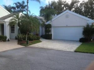 Unit for sale at 10 Admirals Court, Palm Beach Gardens, FL 33418