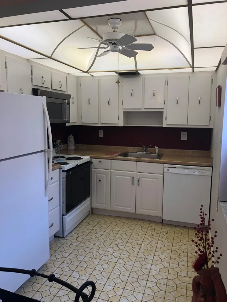 Unit for sale at 12 Burgundy A, Delray Beach, FL 33484