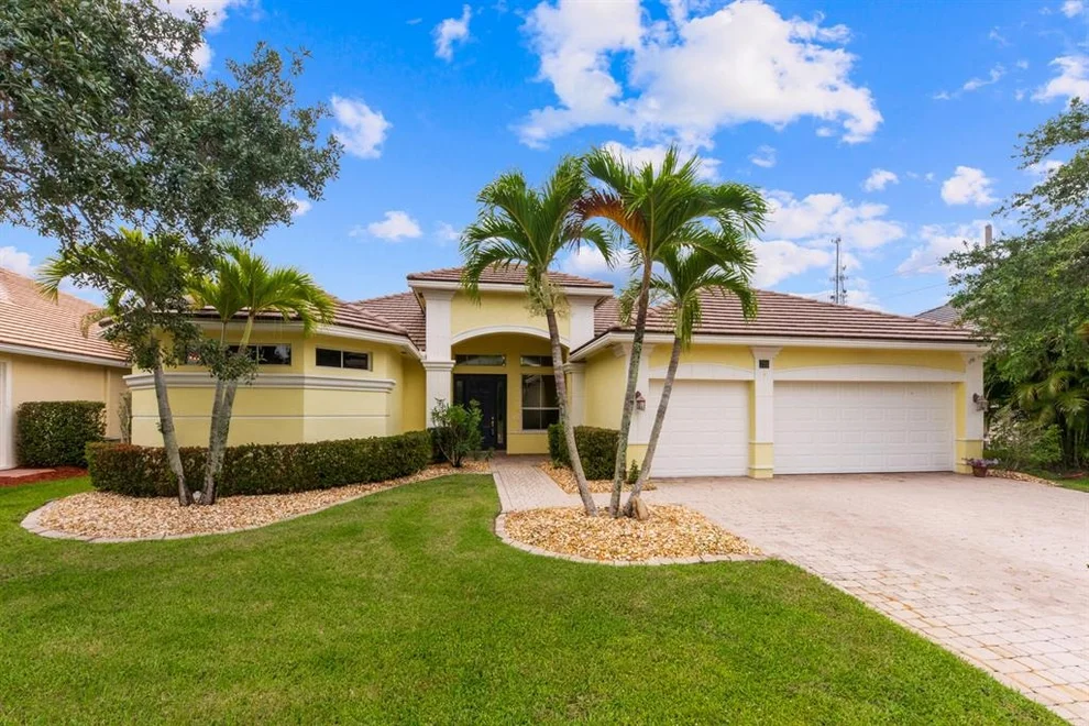 Unit for sale at 759 SW River Bend Circle, Stuart, FL 34997