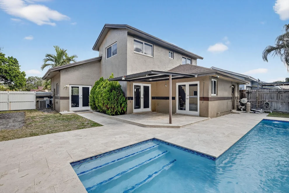 Unit for sale at 6500 SW 13th Street, Plantation, FL 33317