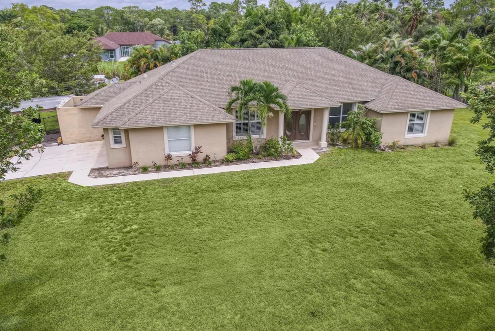 Unit for sale at 15213 N 93rd Street, The Acreage, FL 33412