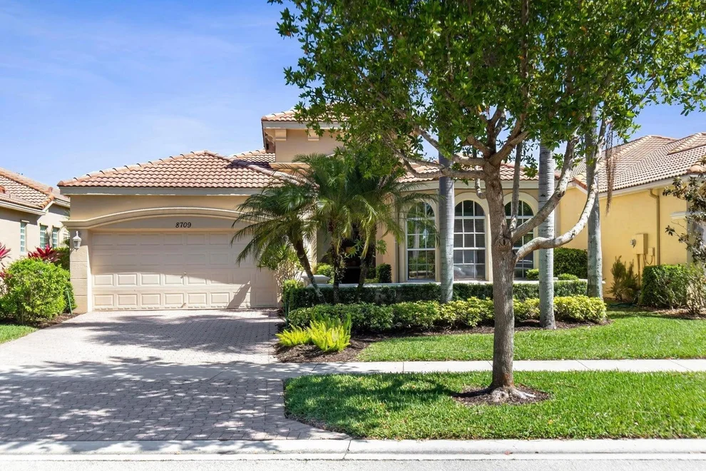 Unit for sale at 8709 Via Grande E, Wellington, FL 33411