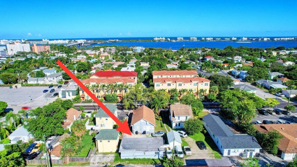 Unit for sale at 215 S Federal Highway, Lake Worth Beach, FL 33460