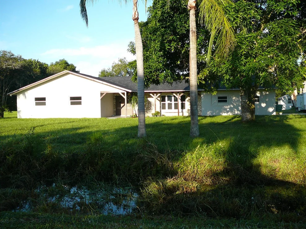Unit for sale at 2771 Coolidge Road, Fort Pierce, FL 34945
