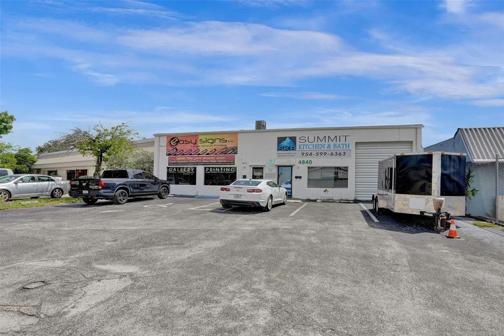 Unit for sale at 4840 N Dixie Highway, Oakland Park, FL 33334