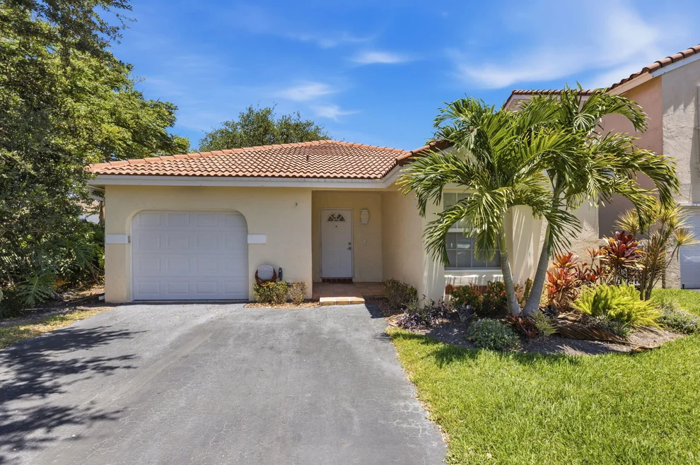 Unit for sale at 1472 Garden Road, Weston, FL 33326
