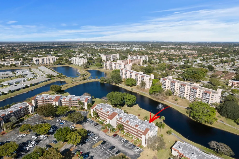 Unit for sale at 27 Abbey Lane, Delray Beach, FL 33446