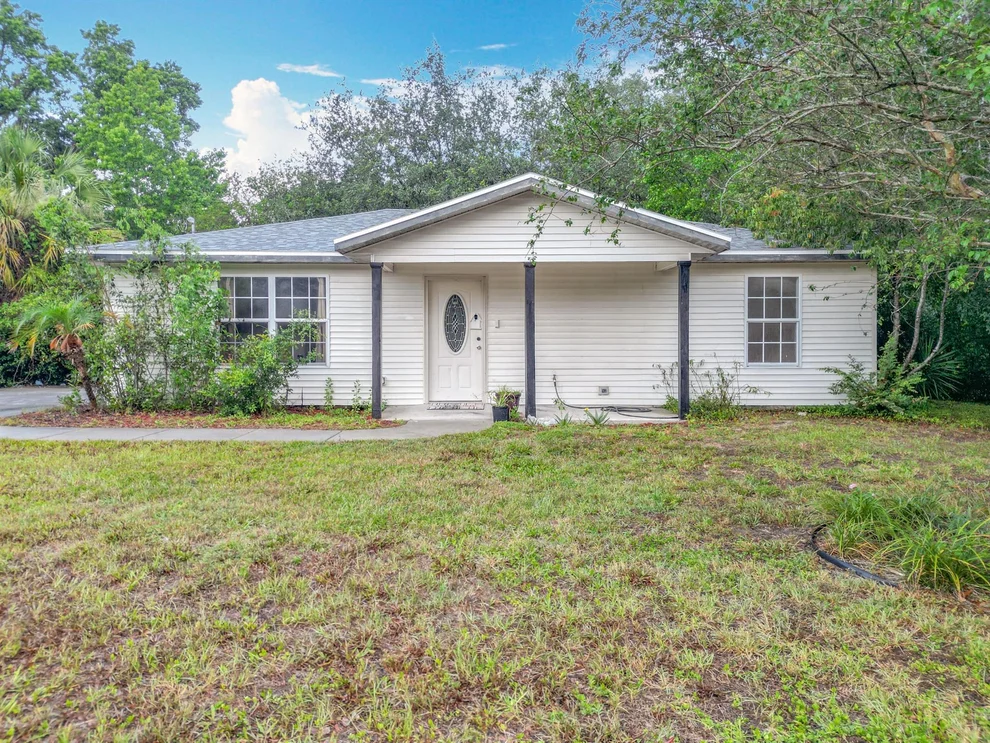 Unit for sale at 915 N Independence Highway, Inverness, FL 34453