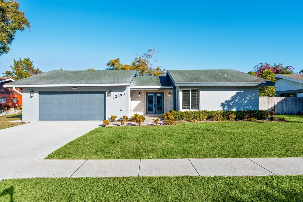 Unit for sale at 12293 Old Country Road S, Wellington, FL 33414