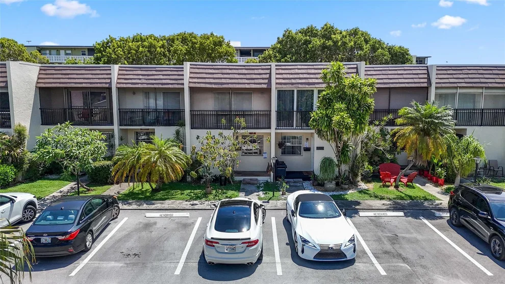 Unit for sale at 1321 N 15th Avenue, Hollywood, FL 33020