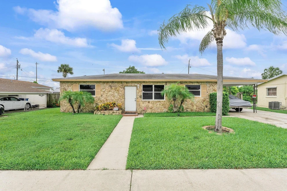 Unit for sale at 621 W 35th Street, Riviera Beach, FL 33404