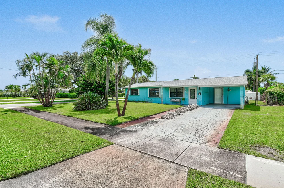 Unit for sale at 704 W Jasmine Drive, Lake Park, FL 33403
