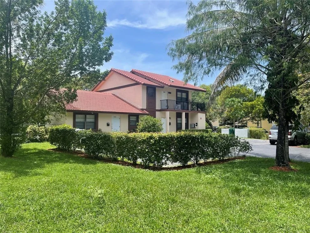 Unit for sale at 11430-11434 NW 42nd Street, Coral Springs, FL 33065