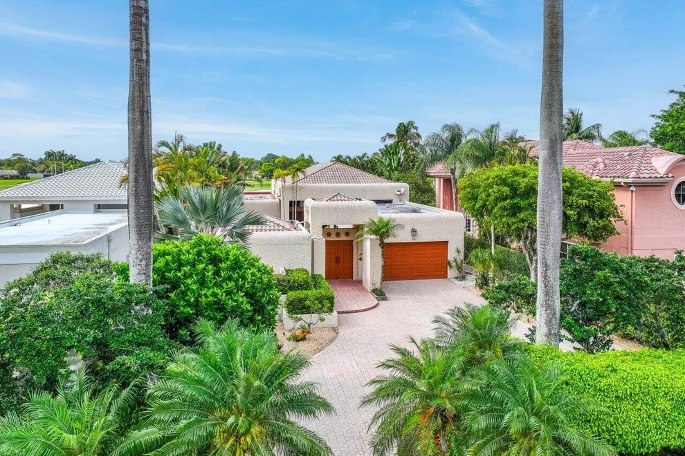 Unit for sale at 17061 Royal Cove Way, Boca Raton, FL 33496