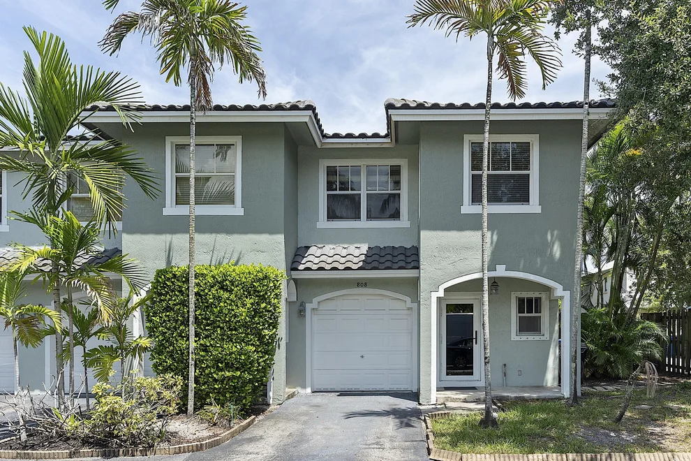Unit for sale at 808 SW 4th Avenue, Fort Lauderdale, FL 33315