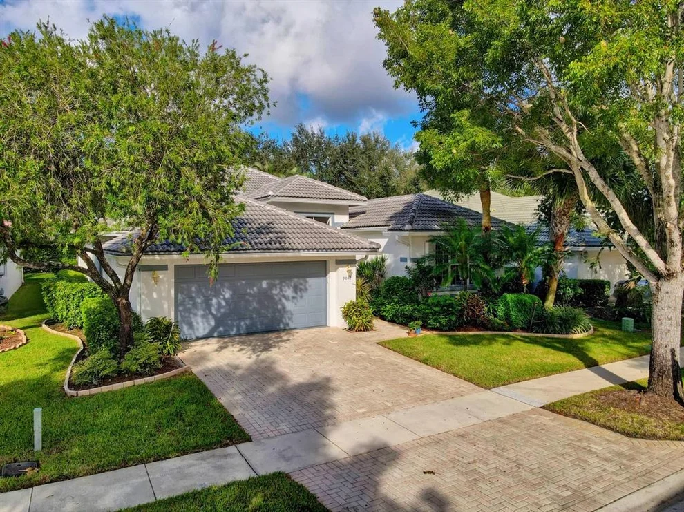 Unit for sale at 9042 Bay Harbour Circle, West Palm Beach, FL 33411