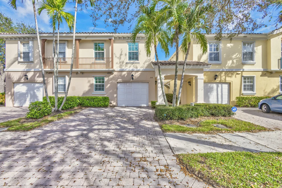 Unit for sale at 316 Salinas Drive W, Palm Beach Gardens, FL 33410