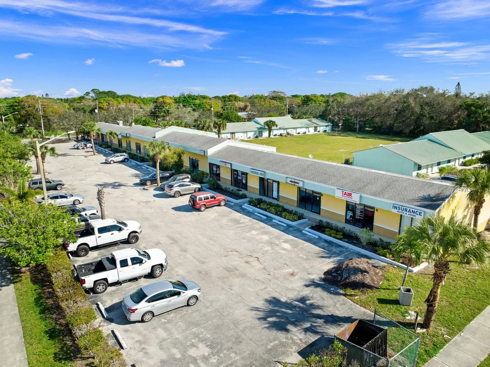 Unit for sale at 850 S 21st Street, Fort Pierce, FL 34950