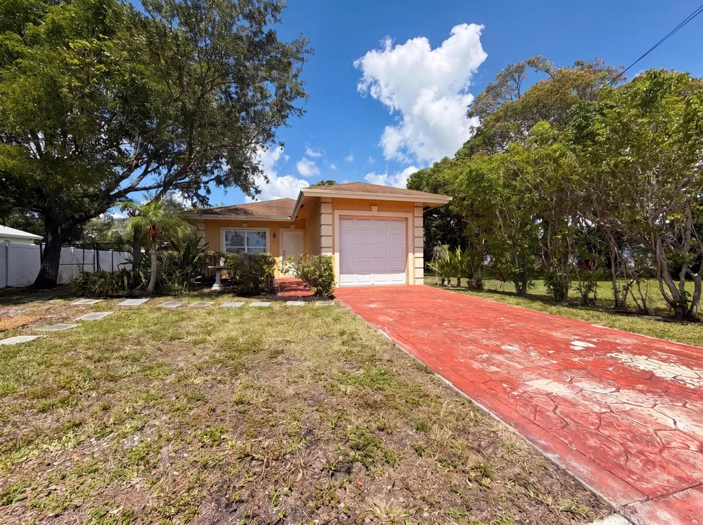 Unit for sale at 453 N Deerfield Avenue, Deerfield Beach, FL 33441