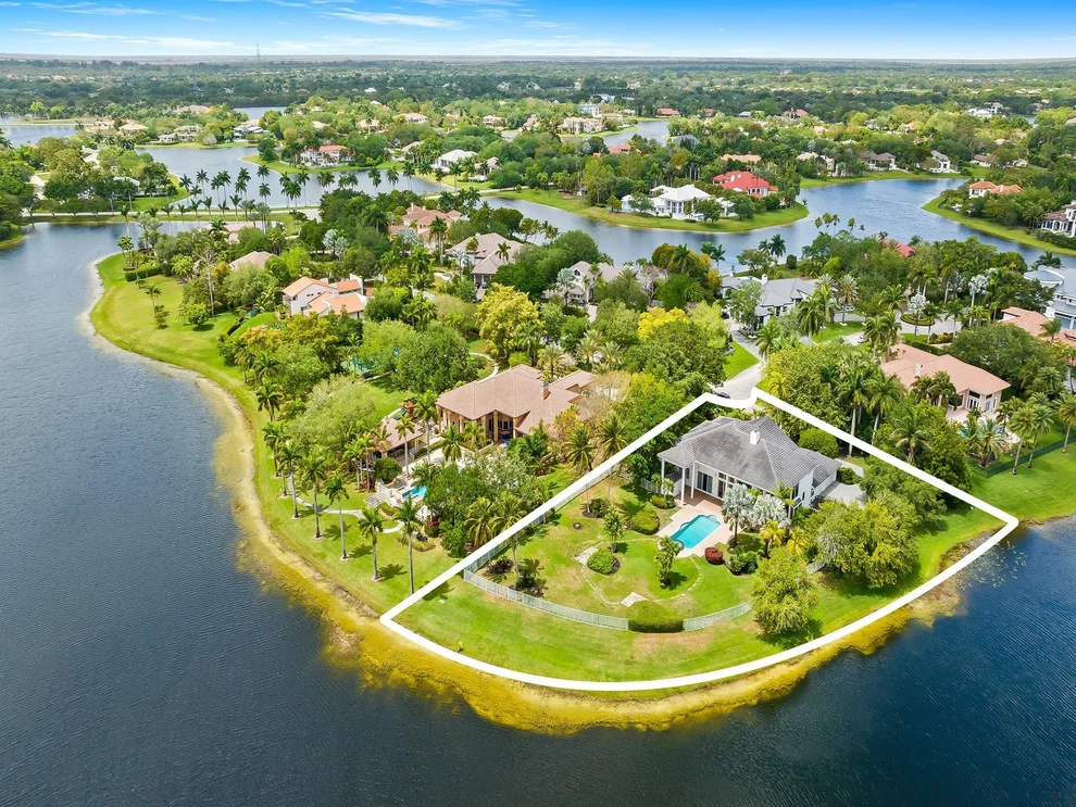 Unit for sale at 3360 Bridle Path Lane, Weston, FL 33331