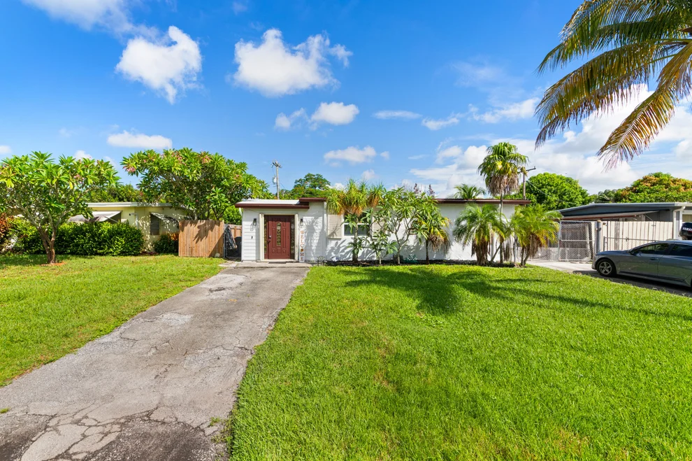 Unit for sale at 5581 CALICO Road, West Palm Beach, FL 33415