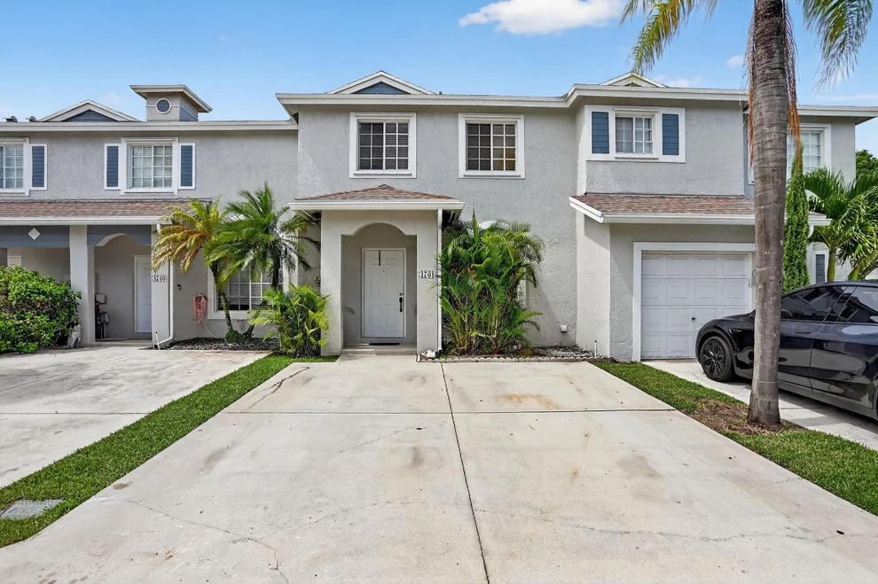 Unit for sale at 4761 SW 14th Place, Deerfield Beach, FL 33442