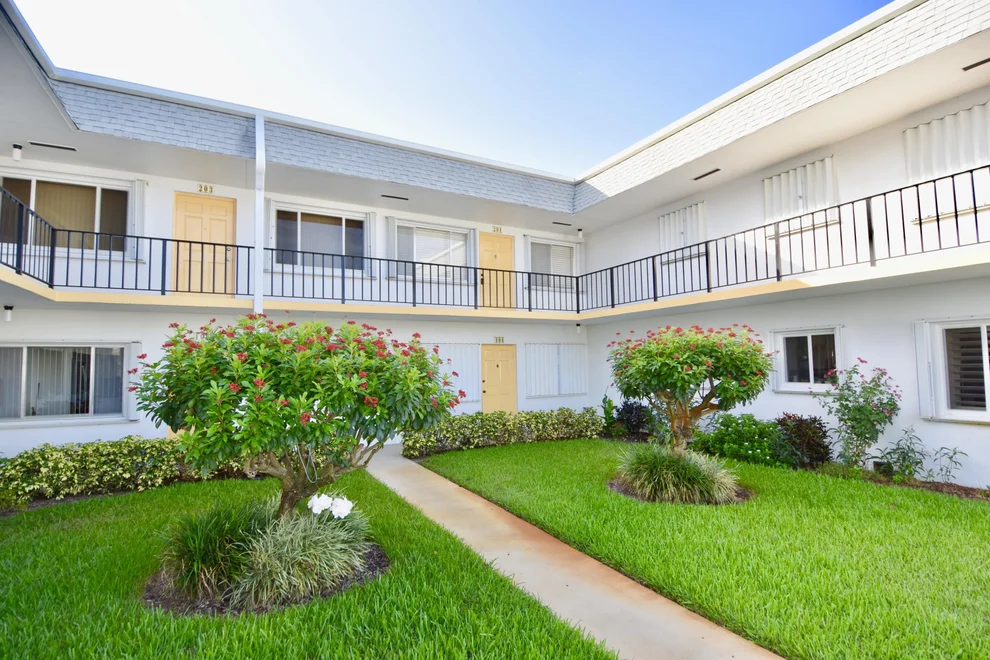 Unit for sale at 3000 Lake Osborne Drive, Lake Worth Beach, FL 33461
