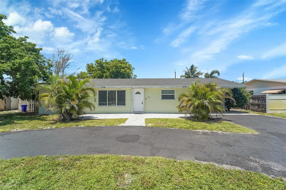 Unit for sale at 4291 Foss Road, Lake Worth, FL 33461