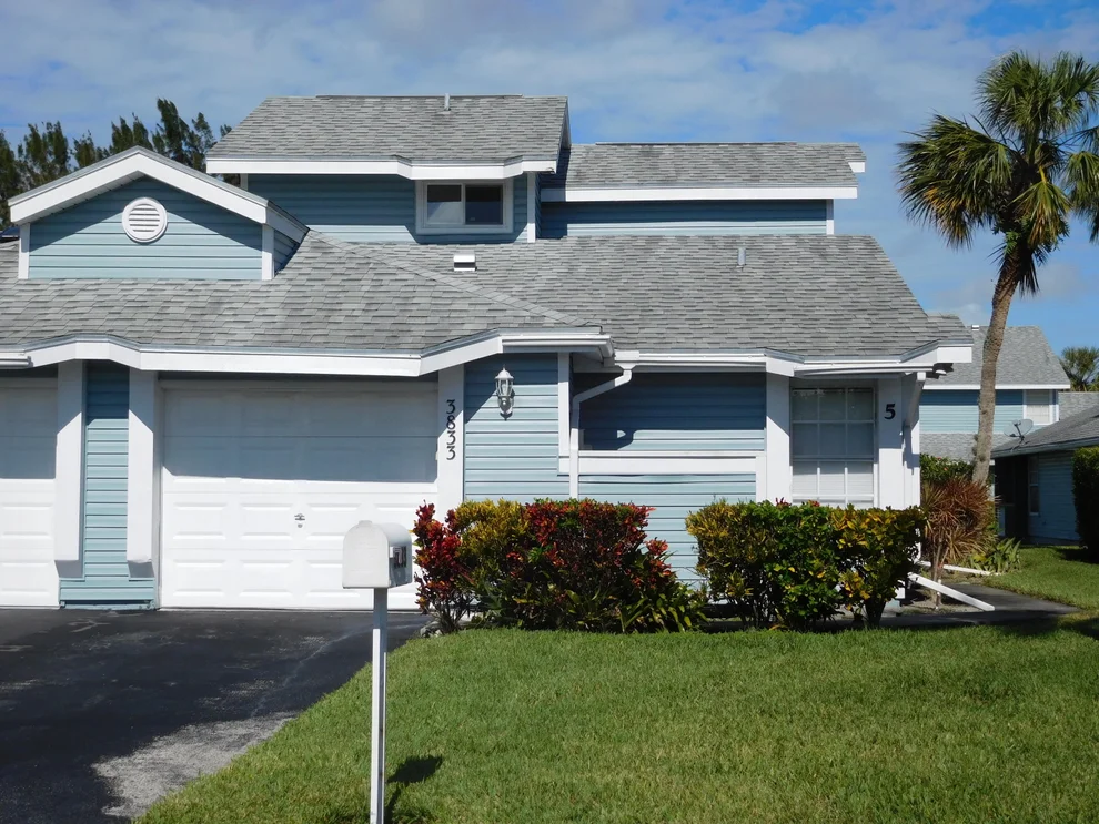 Unit for sale at 3833 Island Club Circle E, Lake Worth, FL 33462